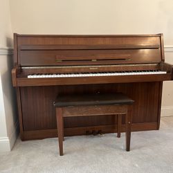 Baldwin Piano 