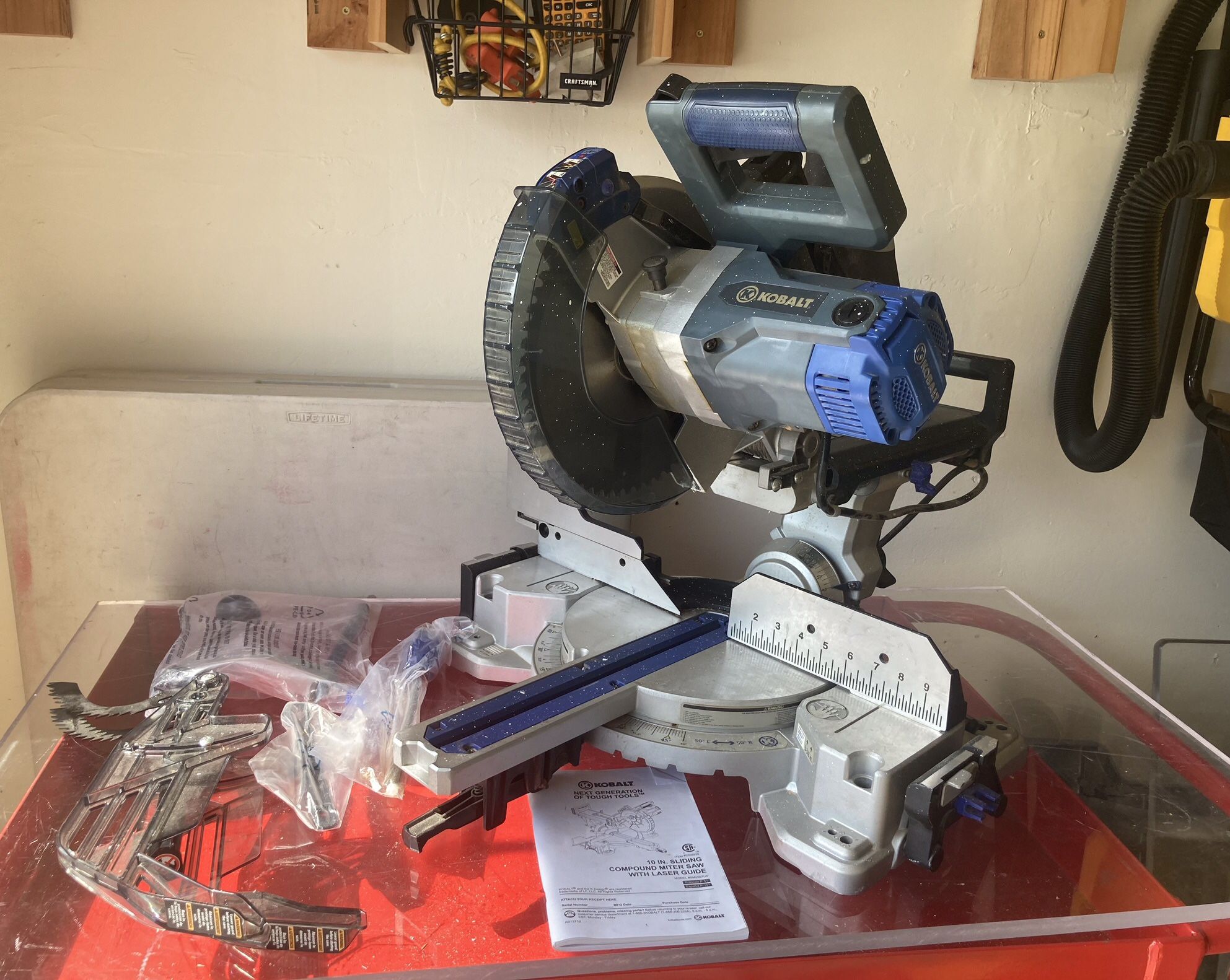 Tool Sale! Kobalt Sliding Compound Miter Saw with Laser Guide - Oferta de herramientas! Kobalt Sierra ingletadora compuesta deslizante con guía láser
