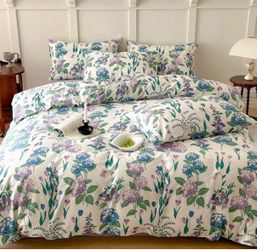 King Duvet and Comforter with Matching Shams