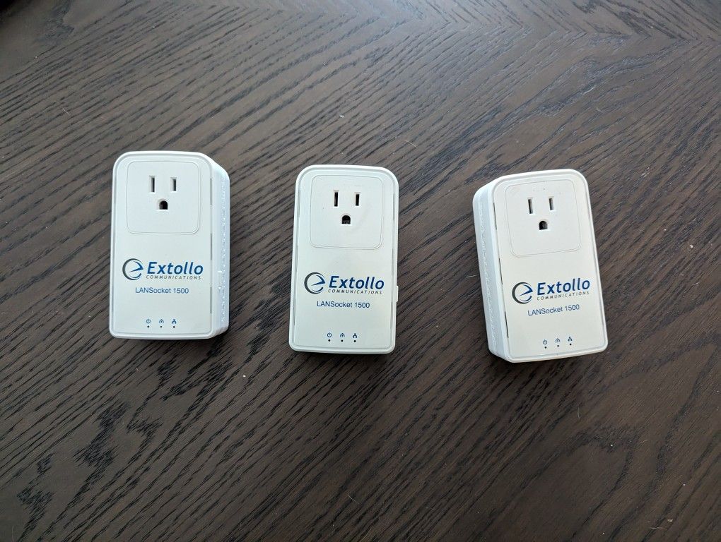 (3) Extollo LANSocket 1500 Ethernet Powerline Adapters