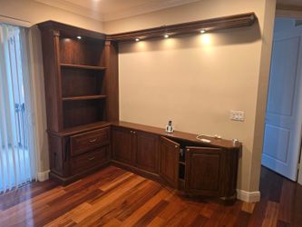 Perfect Bar/ Book Shelf/ Art Section