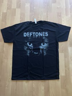 DEFTONES (Black Cat) Black Tee