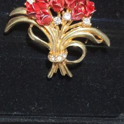 Vtg Gold Tone Rose Bouquet Brooch Pin