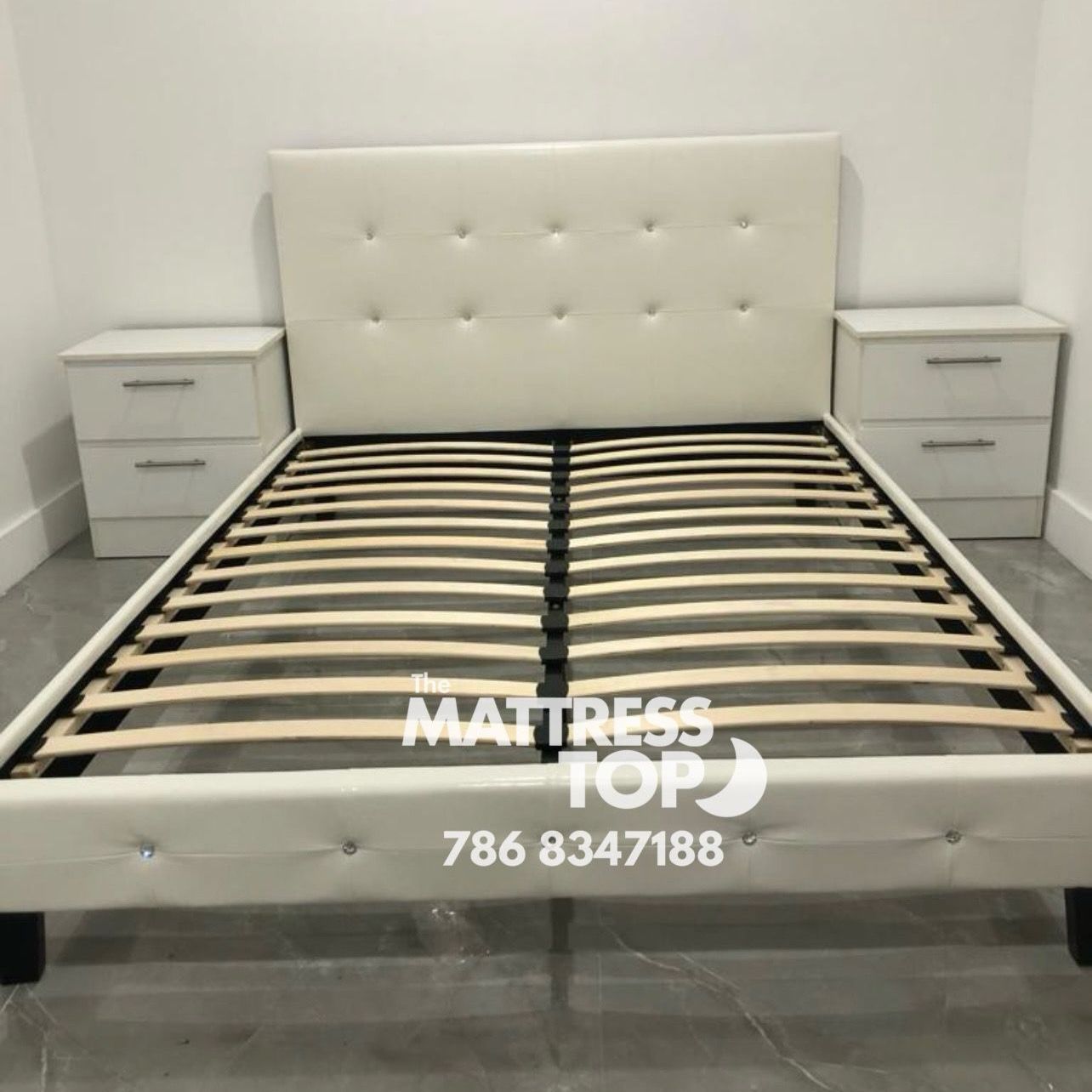 Cama Queen Bed Frame White ( Only 10 Down)