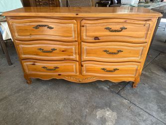 Vintage Lexington 6- drawer dresser