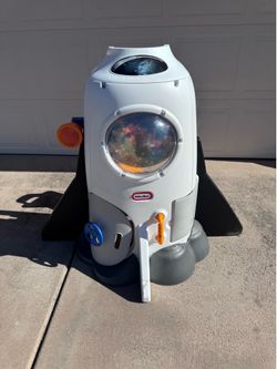Little Tikes Rocket Ship