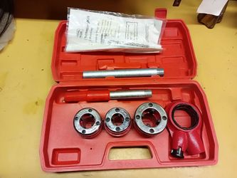 Pipe threader kit
