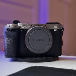 Sony Alpha A7CII 4K UHD Mirrorless Digital Camera (ILCE-7CM2/S)