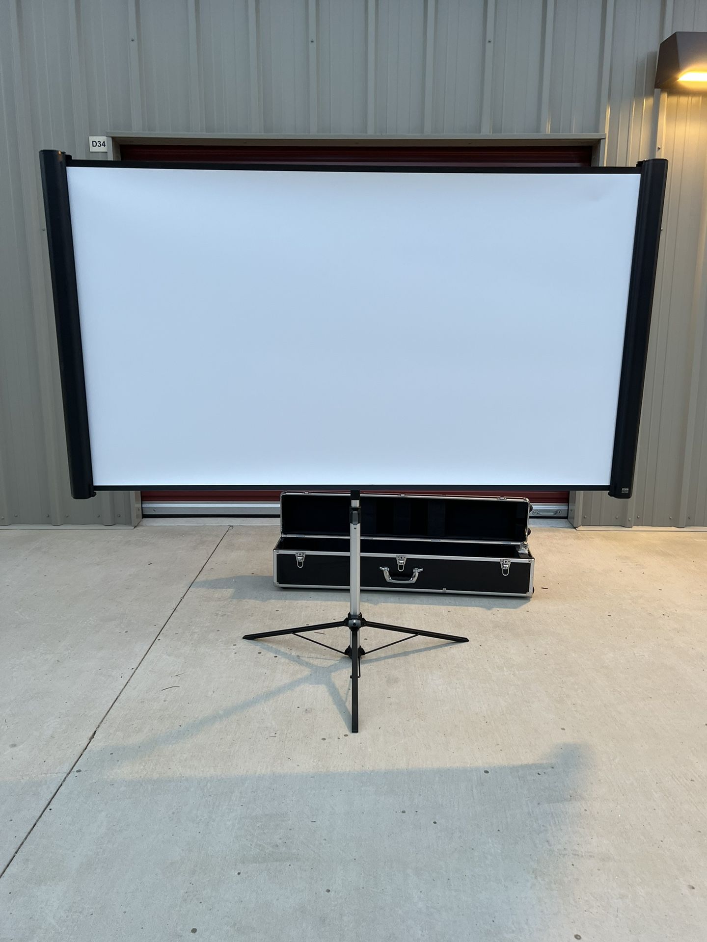 Epson ELPSC26H Portable Projector Screen with hard shell travel case