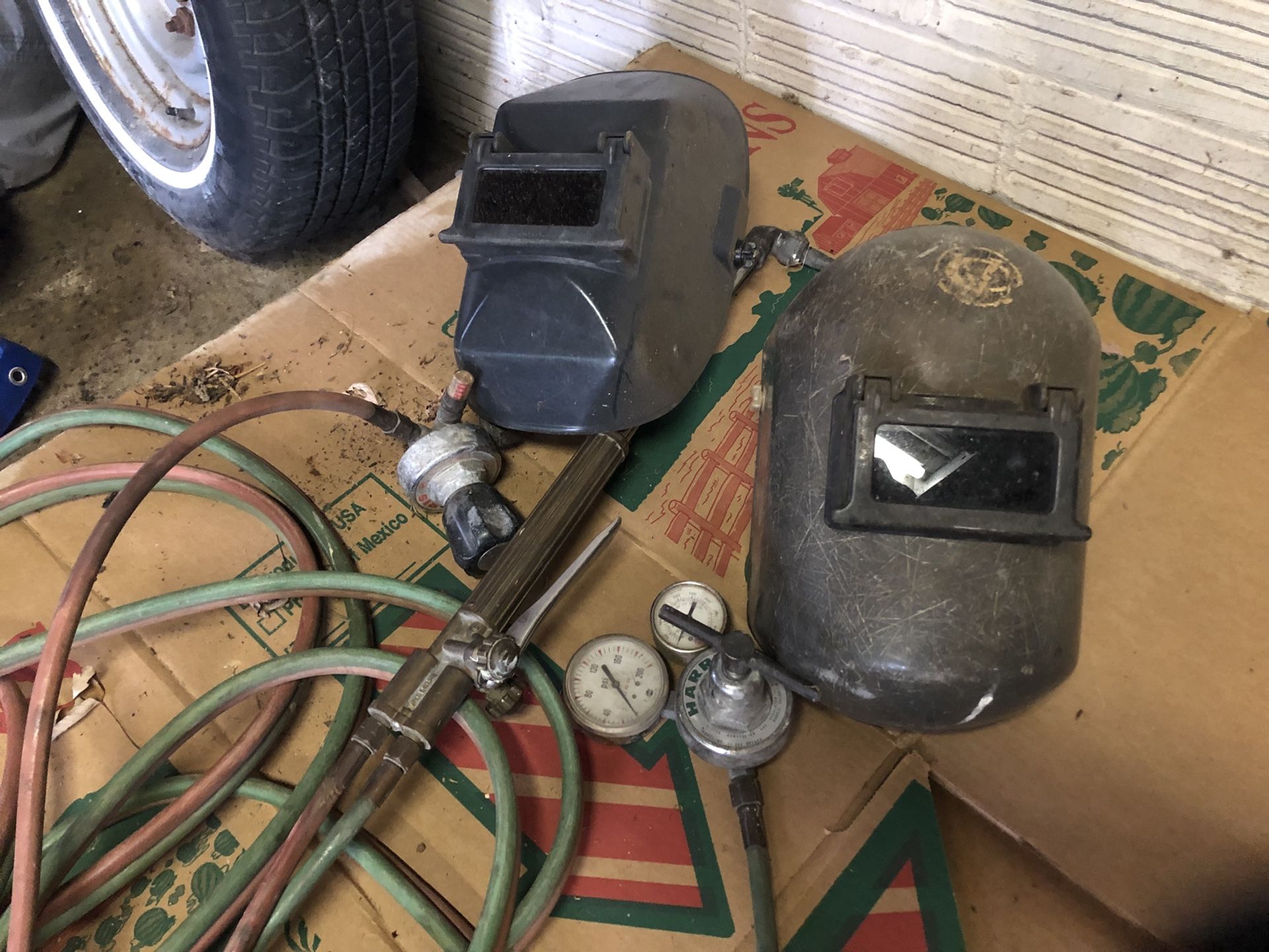 Acetylene torch and accessories
