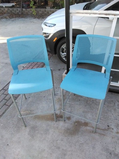 2 Bar Stool Chairs Blue