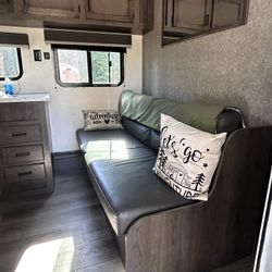StarCraft Autumn Ridge 26BH Travel Trailer