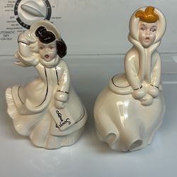 Set of 2  vintage  Atlantic Mold ceramic  Christmas caroler figurines  Singing ladies handpainted glazed  Approximately 8.5” high