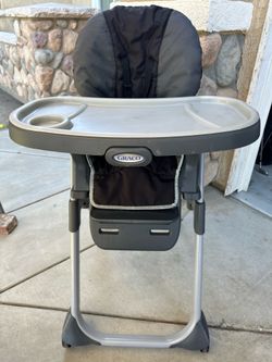 Graco 5 and 1 Highchair
