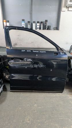 2019-2020-2021-2022-2023 PORSCHE CAYENNE FRONT RIGHT SIDE DOOR OEM USED #10491
