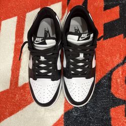 Nike Dunk Low Retro White Black Panda Size: US M 9.5