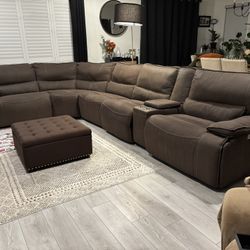 Electric Reclining Sectional