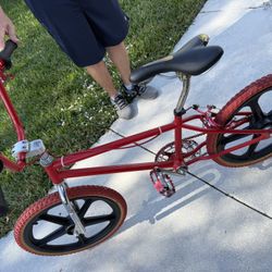 🚲 Classic Red BMX Bike – Great Condition! 🚲 
