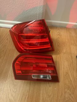 F30 BMW 3-Series  DRIVER REAR TAIL LIGHTS