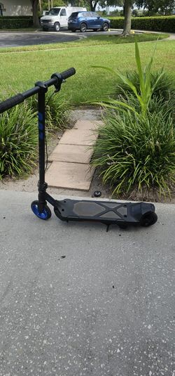 Electric skateboard