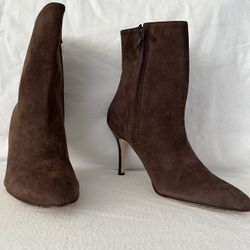 Shoes/ DesignerAnkle Boots (Manolo Blahnik)