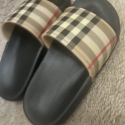 Burberry Kid Slides Brand New 27 (10c) 