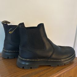 Dr. Martens Embury Chelsea boots