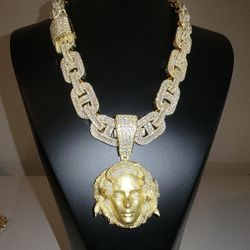 Chain With Pendant 14k Gold Plated Doesn't Loses Color 