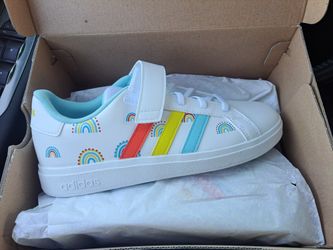 Sz 6.5 Adidas. New With Tags