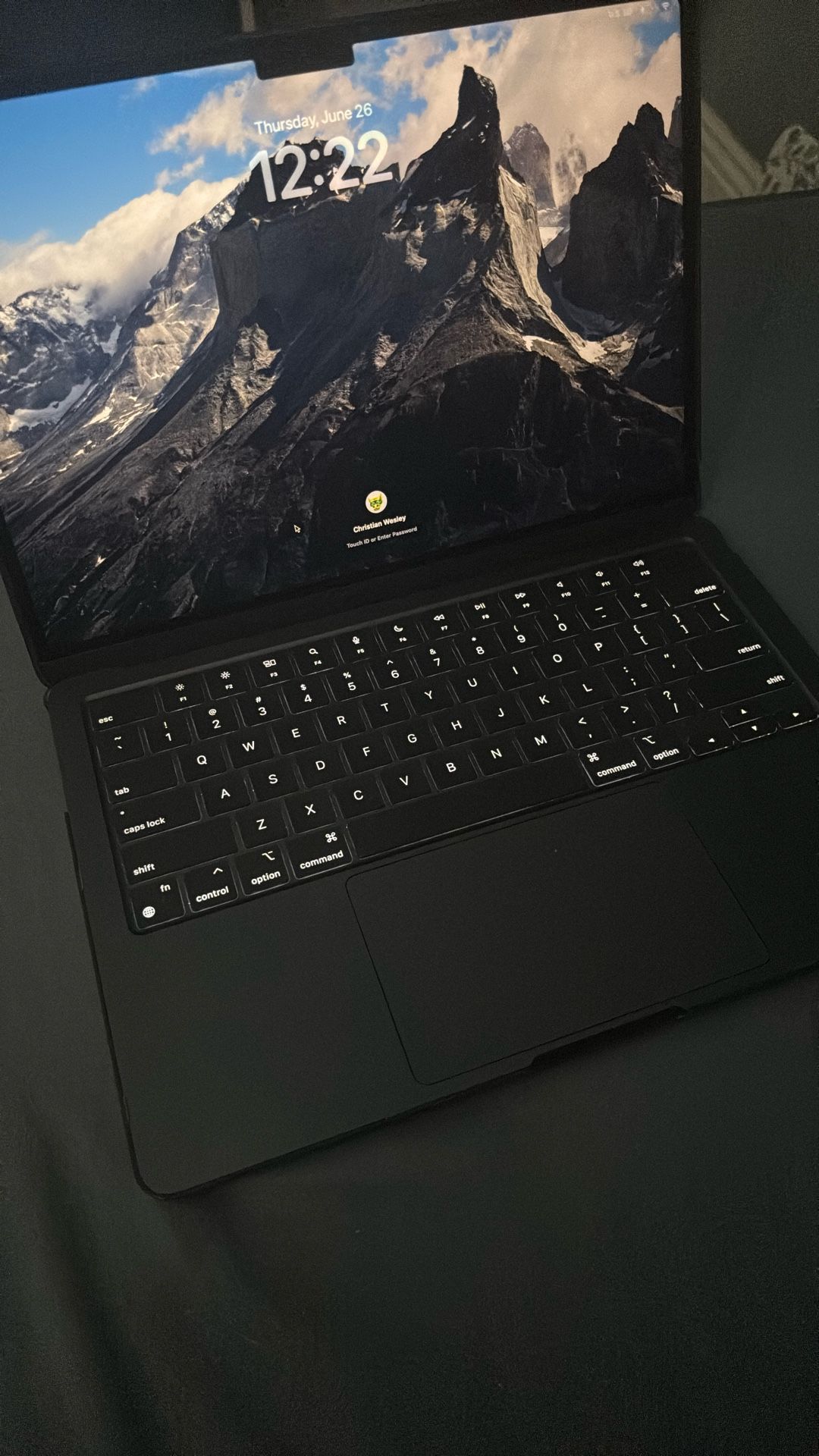 MacBook Air M3 16gb/256gb