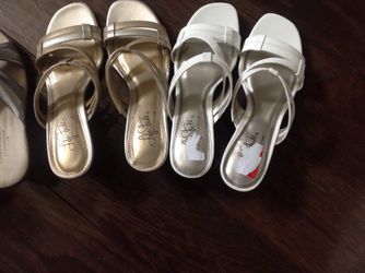 Brand New: Women’s Shoes Sandals Size 7.5