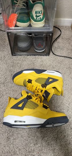 Jordan Lightning 4s