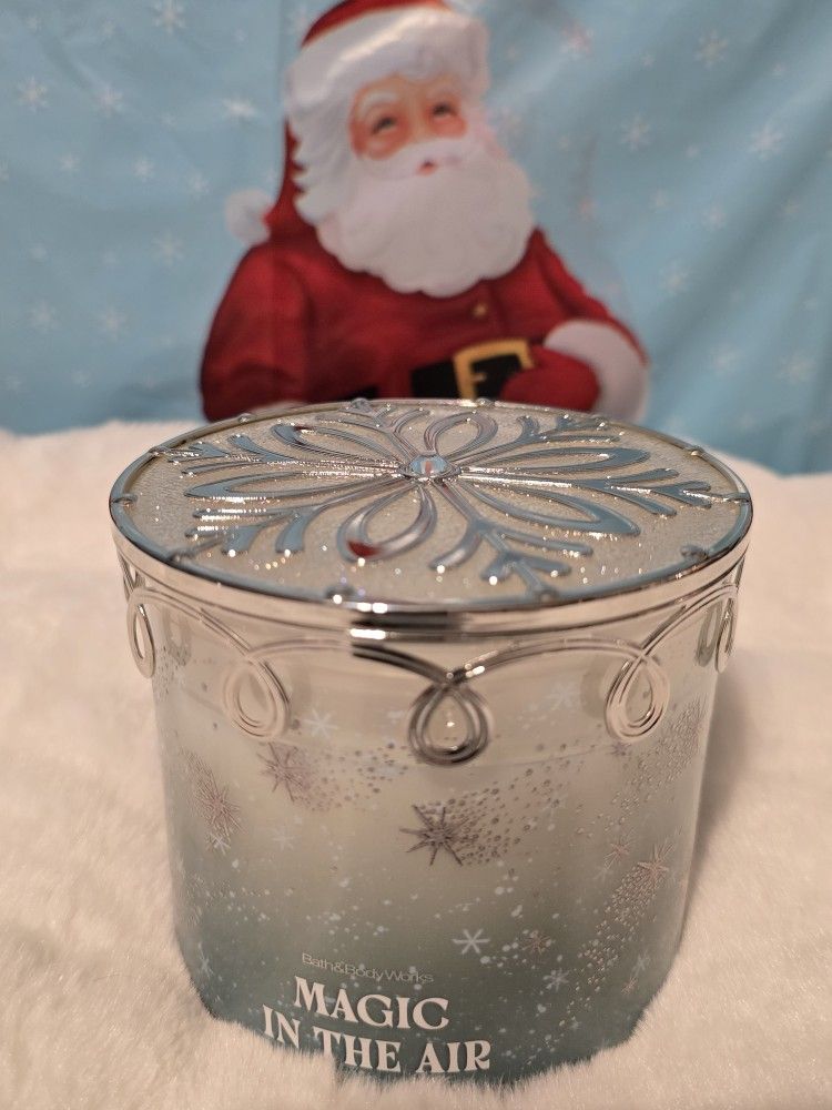 Magic In The Air 3 Wick Candle