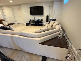 Caracole sectional Sofa w table & port