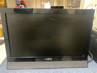 19 INCH VIZIO PC MONITOR/TV