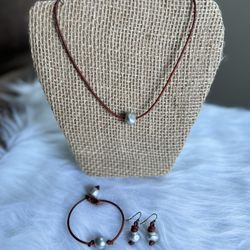 HANDMADE CHOCKER, BRACELET AND EARRINGS