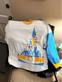 Walt Disney World Spirit Jersey Men Large 50 Anniversary Vault Collection Castle
