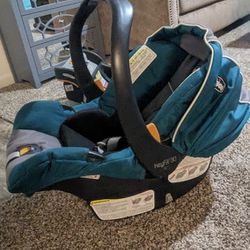 Chicco KeyFit 30 Carseat 