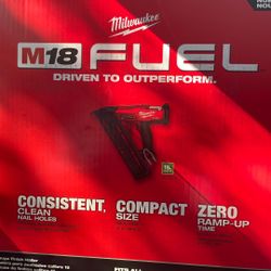 15 Gauge Finish nailer (brand new - In Box)