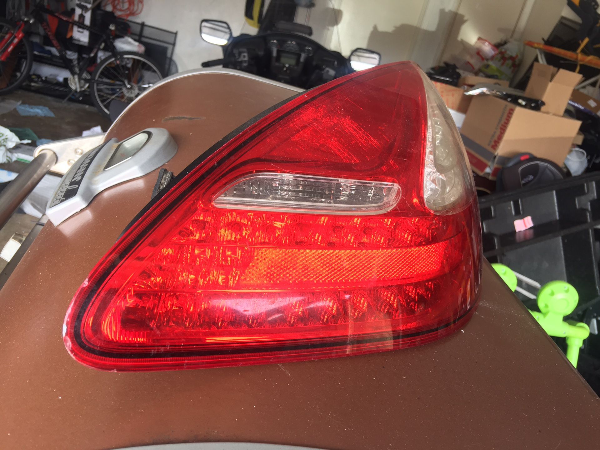 2010 2011 2012 Porsche Panamera passenger side