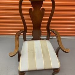 Dining Room Chairs 