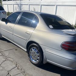 Oldsmobile cutlass