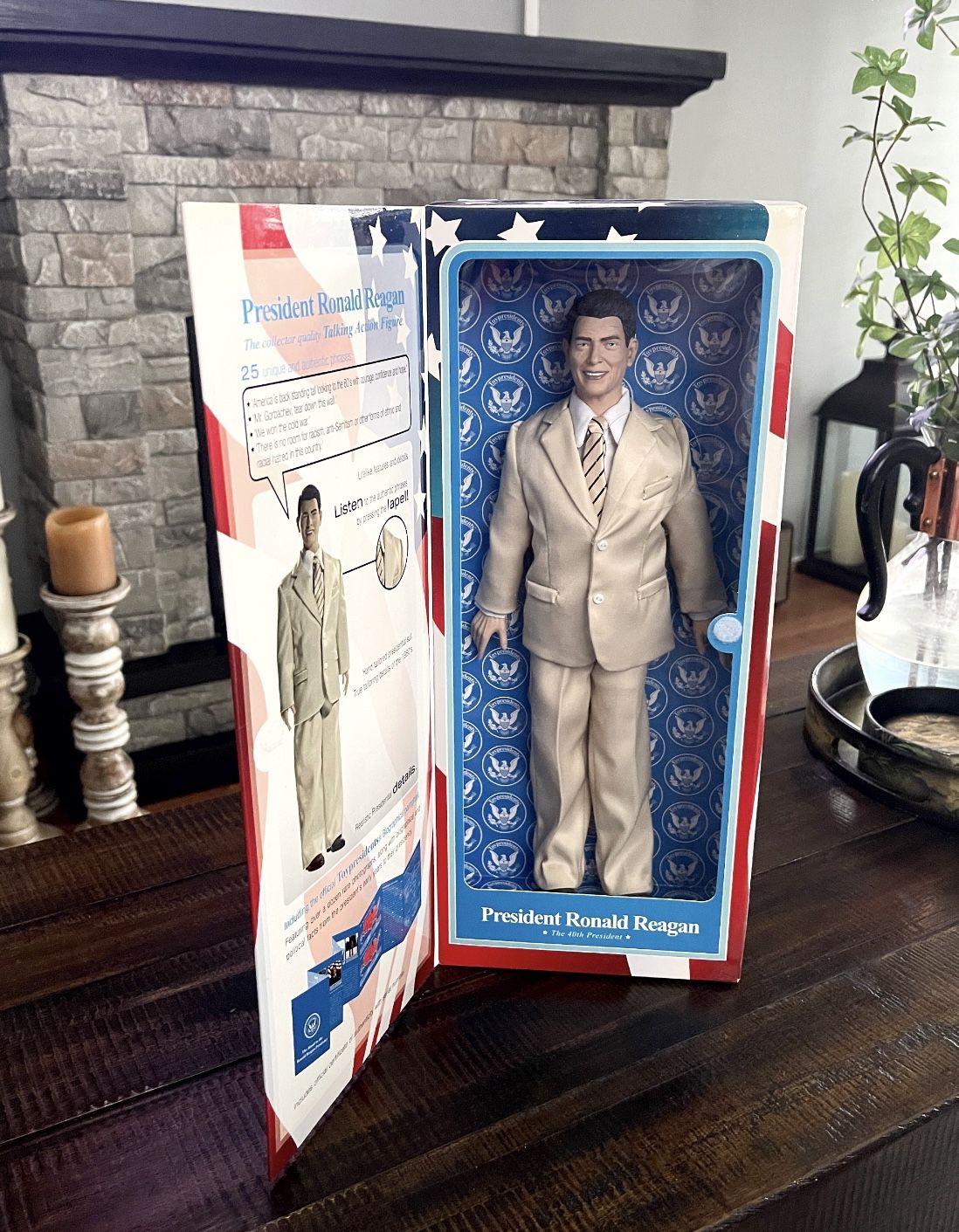 New! Vintage Ronald Reagan special edition talking action figure. Toy Presidents "Ronald Reagan" 40th US President. Released 2003 as part of their Com