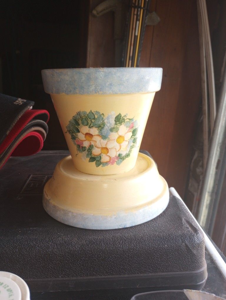 Ceramic Decorative Flower Pot 