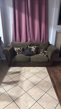 Free 2 Seater Couch