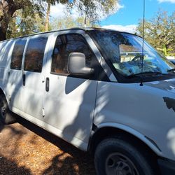 2009 Chevrolet Express 2500