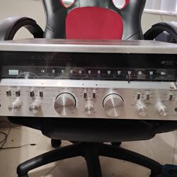 Vintage Stereo Receiver 