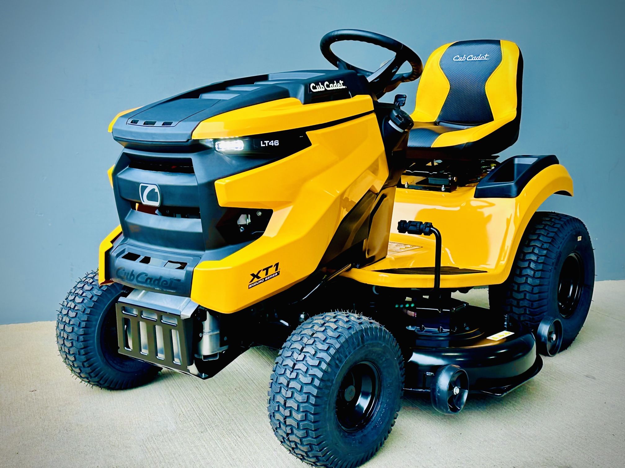 Brand new Cub Cadet XT1 Enduro LT 46 in. 22HP V-Twin Kohler 7000 Series Engine Hydrostatic Drive Gas Riding Lawn Tractor