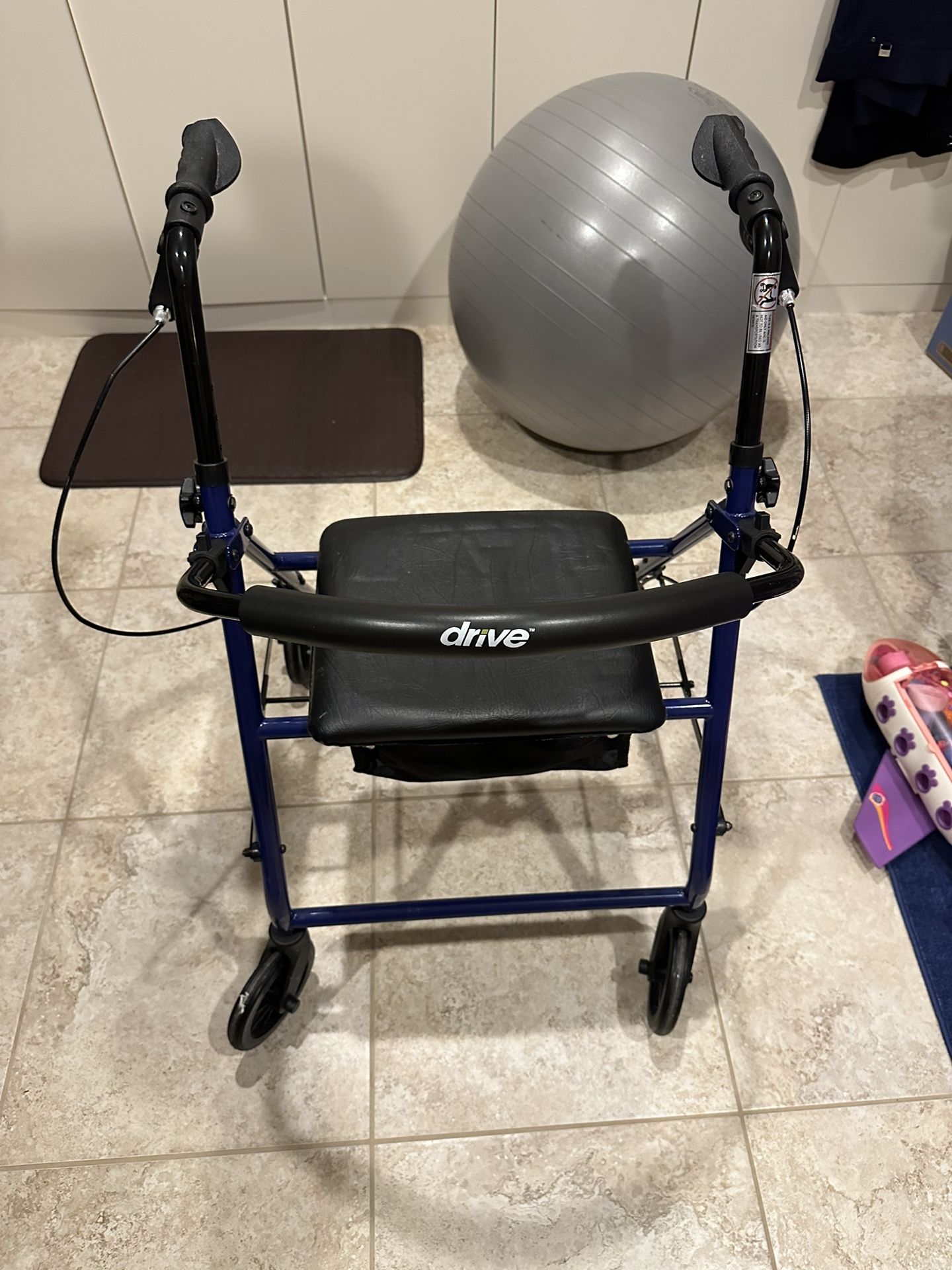 Rolling Walker With Seat & Storage