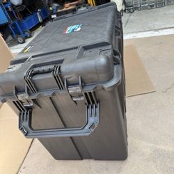 Pelican Box Huge 0500 